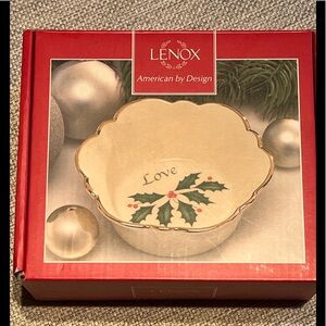 NWB Lenox “Love” holiday bowl
